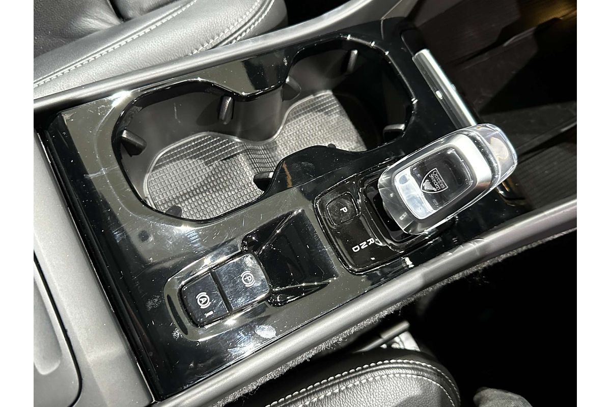 2021 Volvo XC40 T4 Inscription