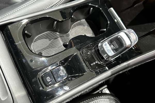 2021 Volvo XC40 T4 Inscription