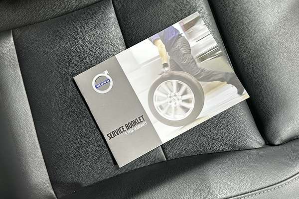 2021 Volvo XC40 T4 Inscription