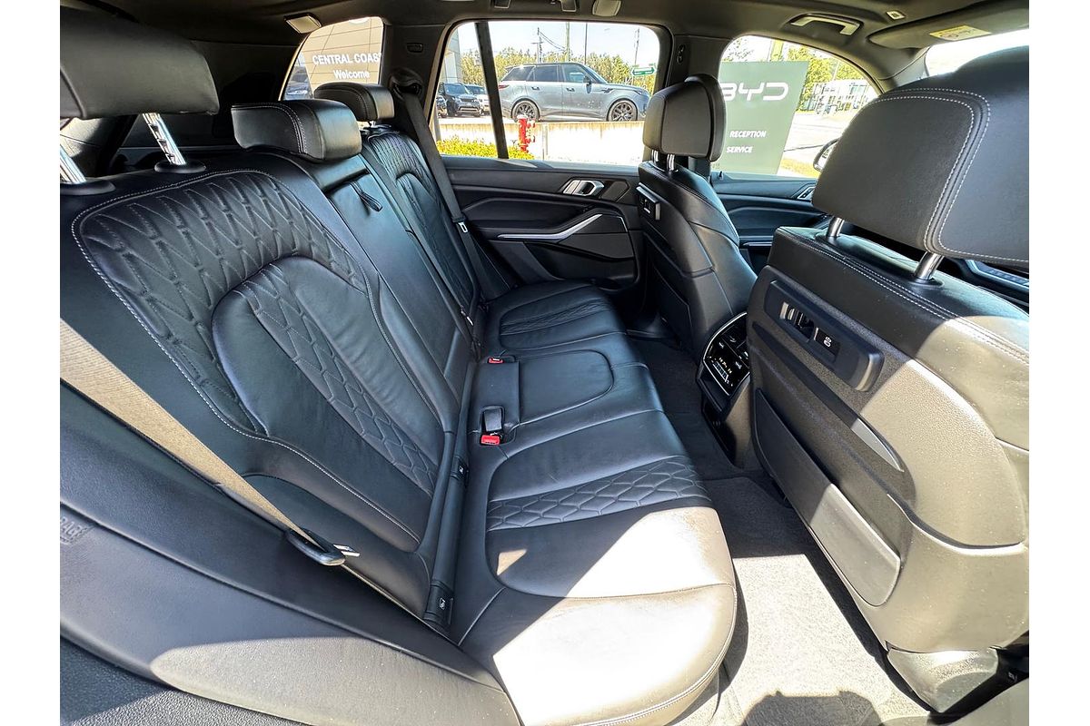 2020 BMW X5 M50i G05