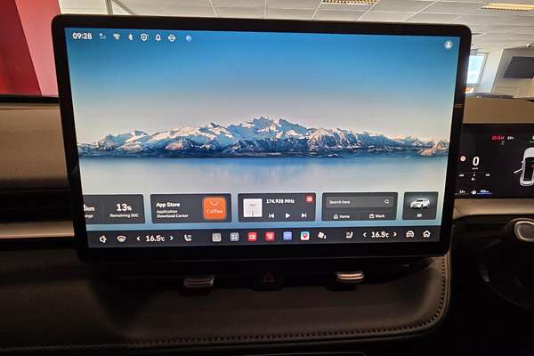 2025 GWM Haval H6 Ultra PHEV B01