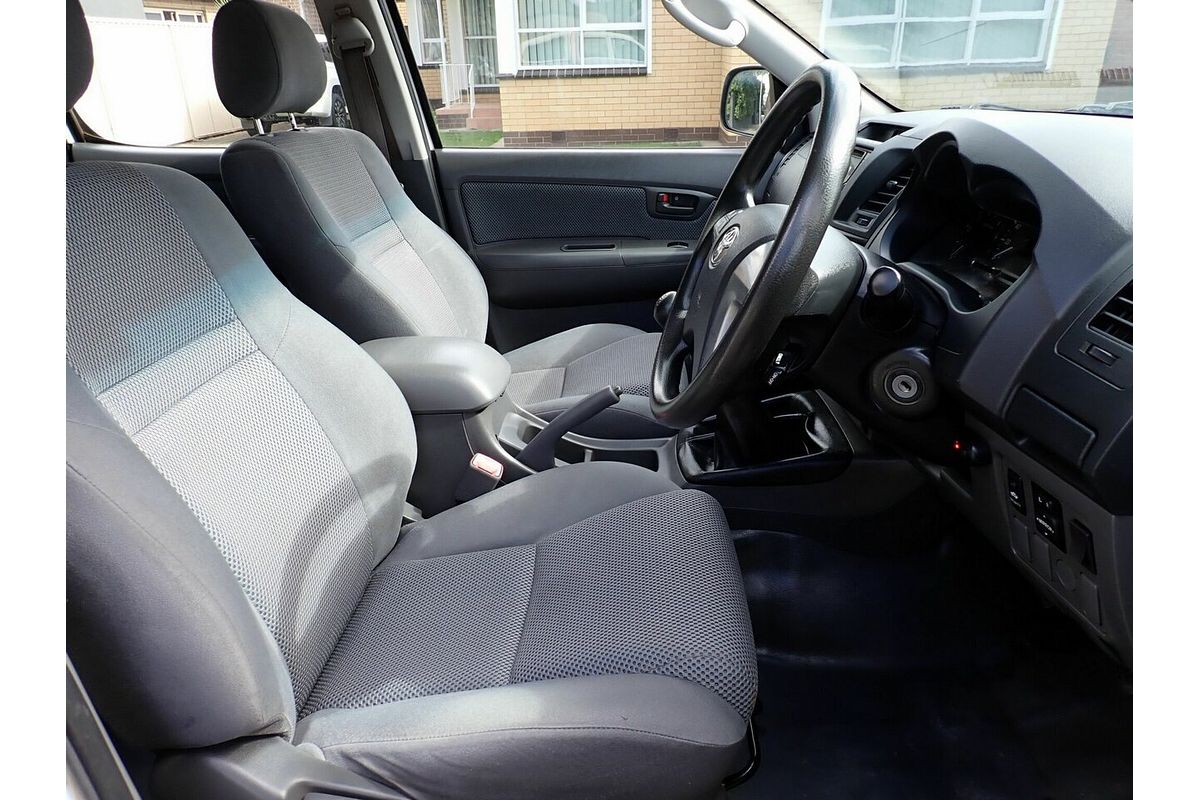 2012 Toyota Hilux SR KUN26R 4X4