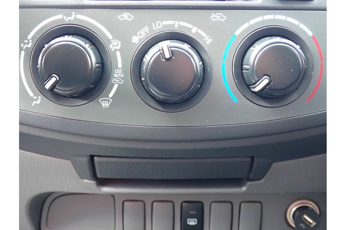 2012 Toyota Hilux SR KUN26R 4X4