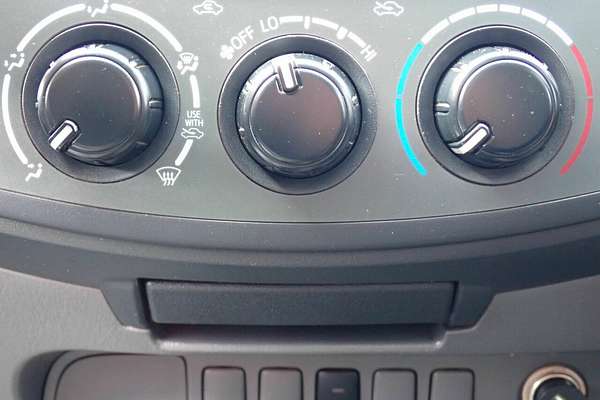 2012 Toyota Hilux SR KUN26R 4X4