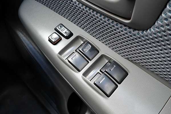 2012 Toyota Hilux SR KUN26R 4X4