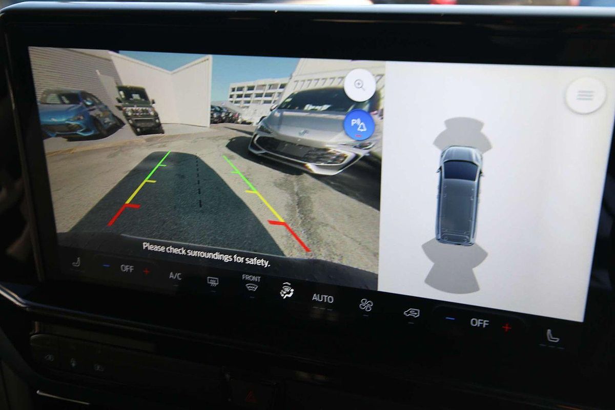 2024 Ford Tourneo Active AV SWB