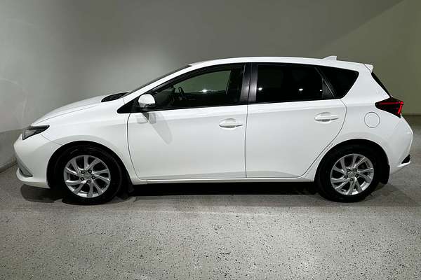 2018 Toyota Corolla Ascent Sport ZRE182R