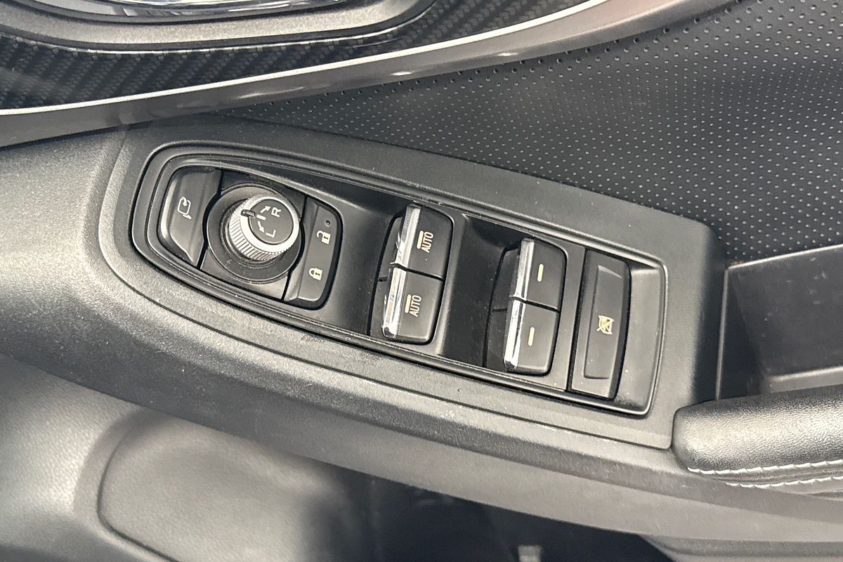 2017 Subaru Impreza 2.0i-S G5