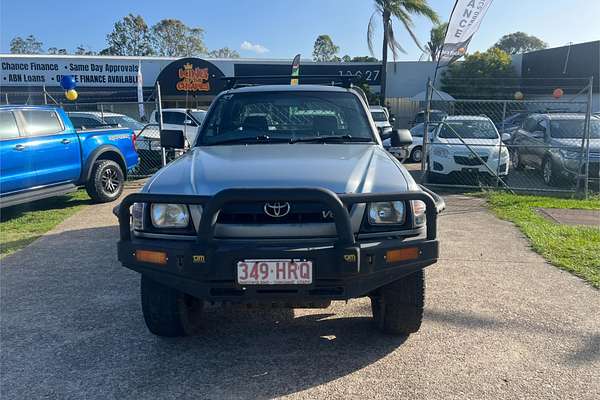 2004 Toyota Hilux VZN172R 4X4