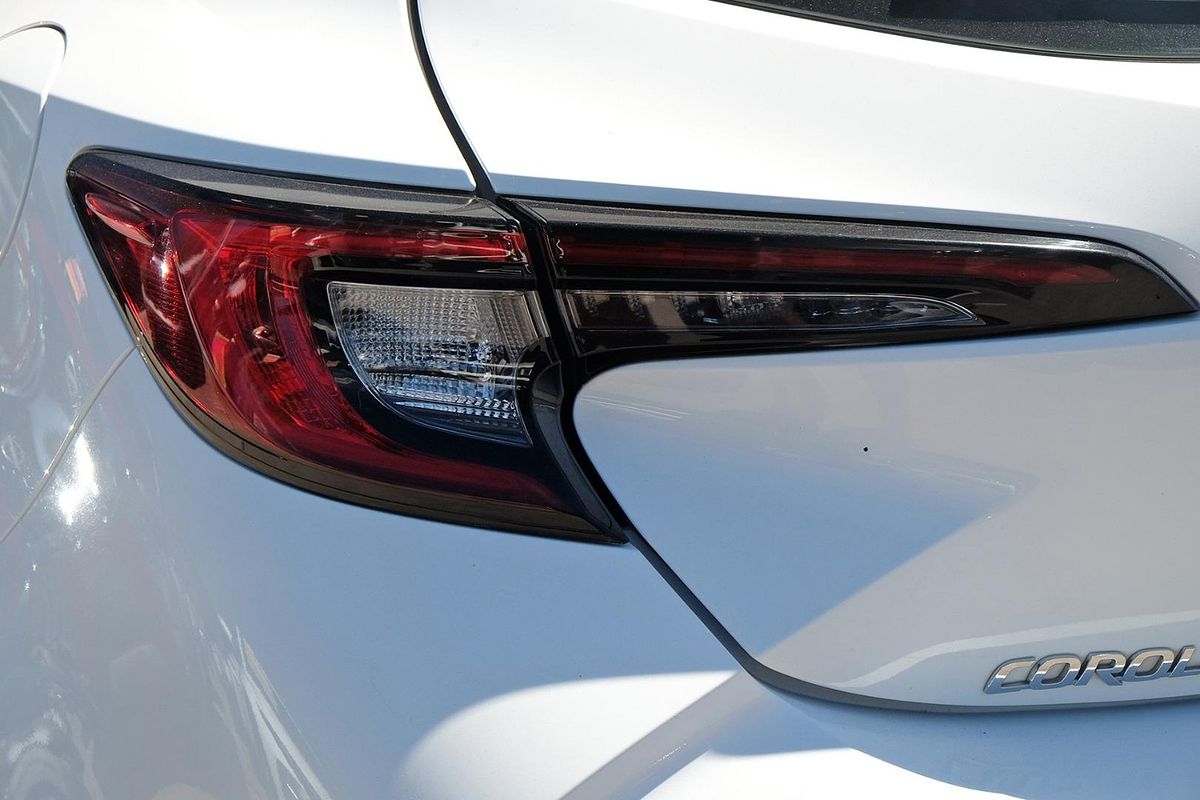 2022 Toyota Corolla Ascent Sport Hybrid ZWE219R