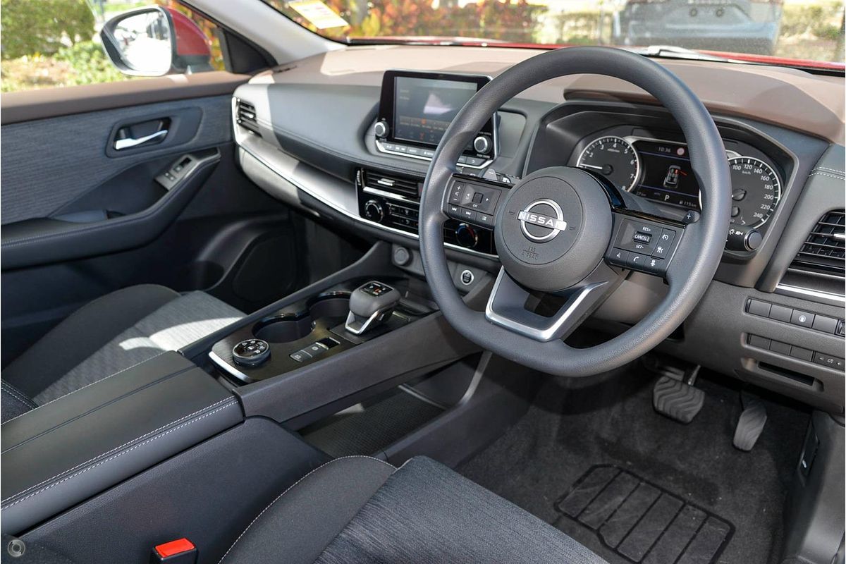 2025 Nissan X-TRAIL ST T33