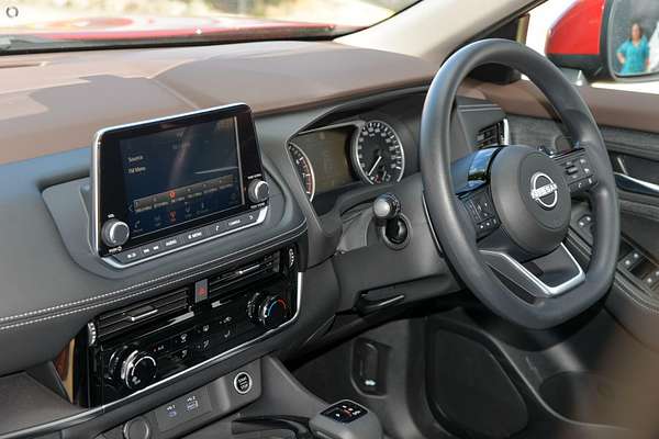 2025 Nissan X-TRAIL ST T33