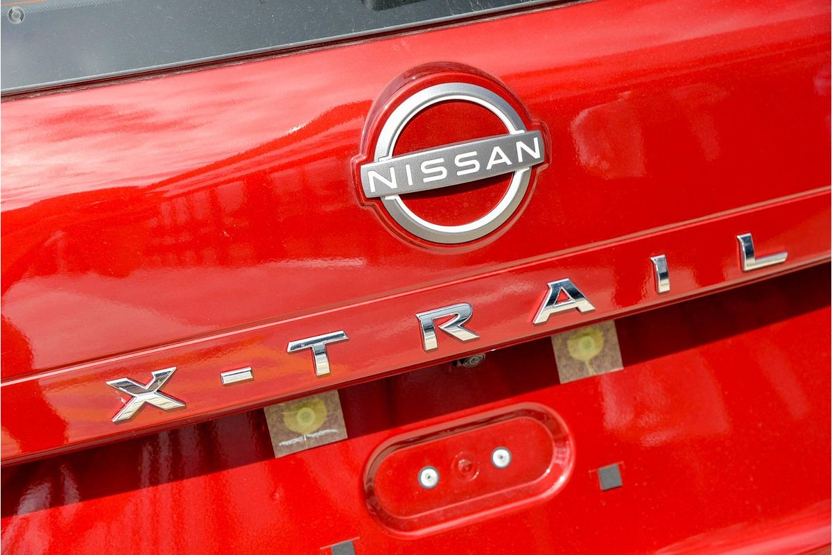 2025 Nissan X-TRAIL ST T33