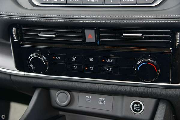 2025 Nissan X-TRAIL ST T33