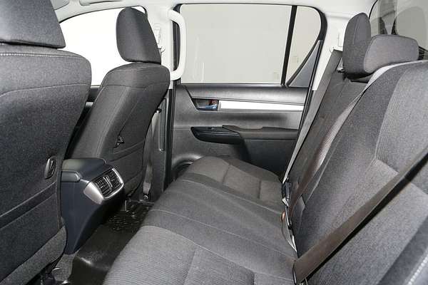 2022 Toyota Hilux SR5 GUN126R 4X4