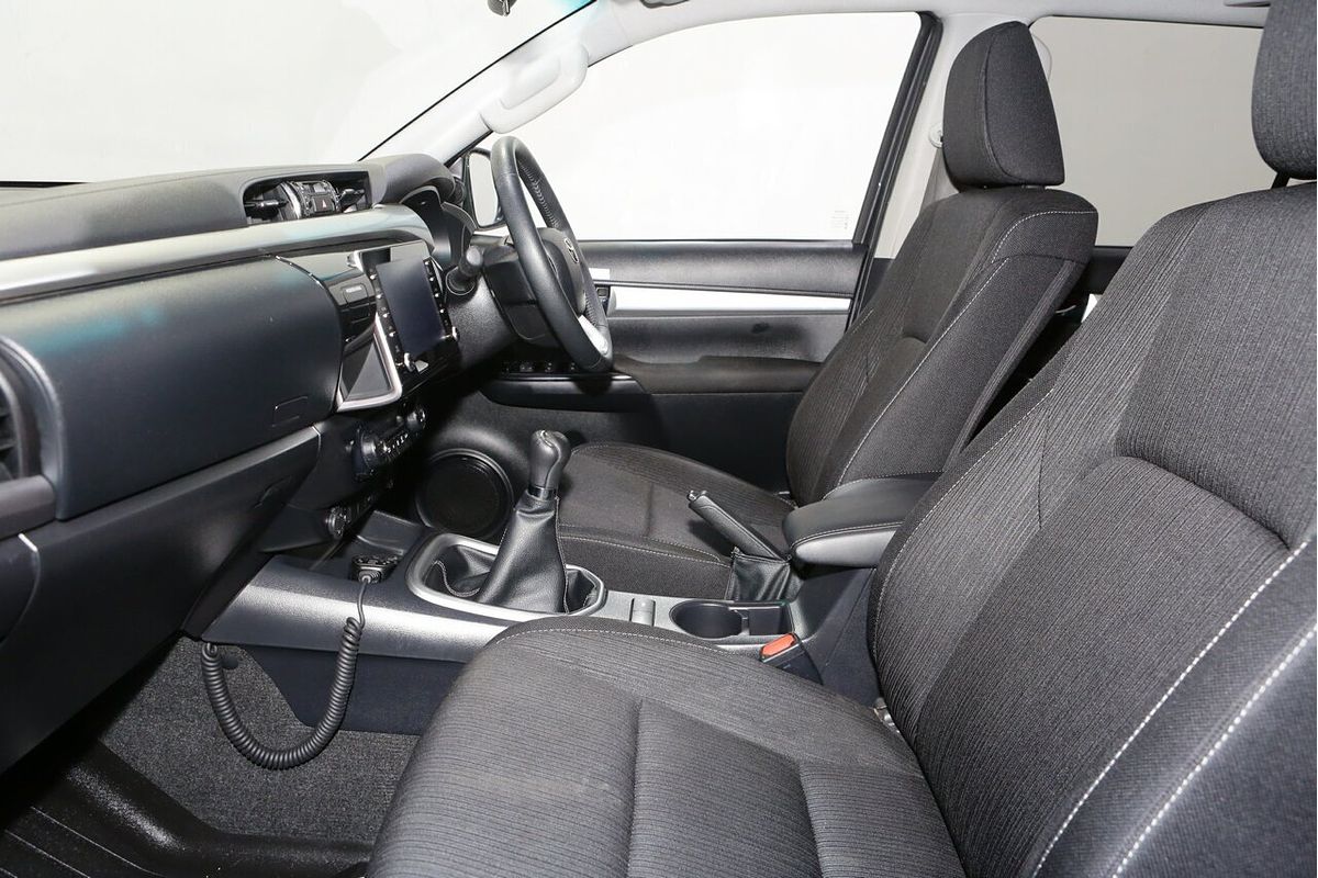 2022 Toyota Hilux SR5 GUN126R 4X4