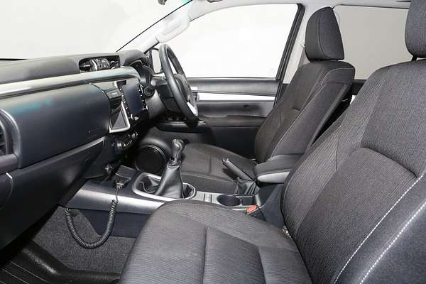 2022 Toyota Hilux SR5 GUN126R 4X4