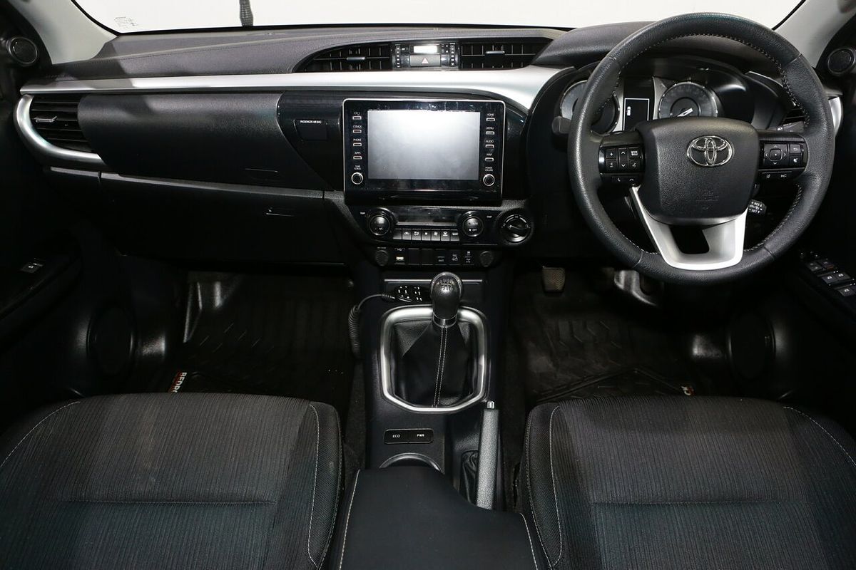 2022 Toyota Hilux SR5 GUN126R 4X4