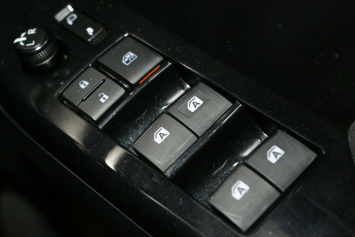 2022 Toyota Hilux SR5 GUN126R 4X4