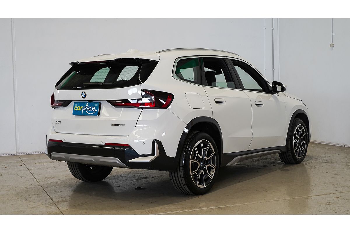 2025 BMW X1 sDrive18i U11