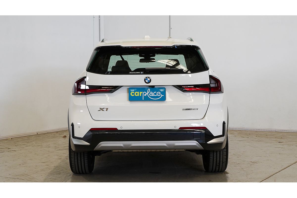 2025 BMW X1 sDrive18i U11