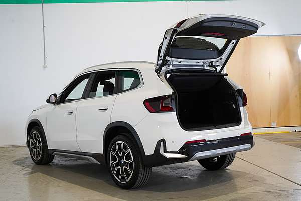 2025 BMW X1 sDrive18i U11