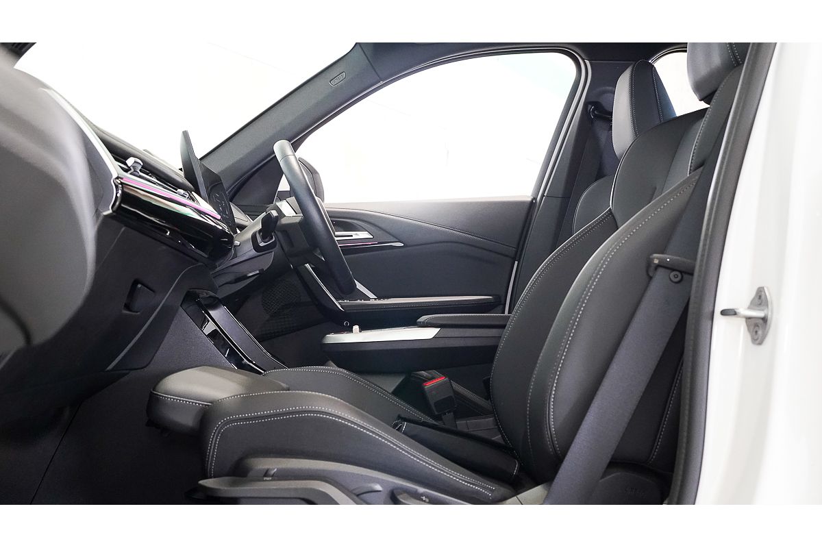 2025 BMW X1 sDrive18i U11