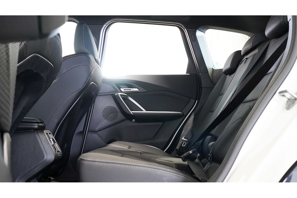 2025 BMW X1 sDrive18i U11