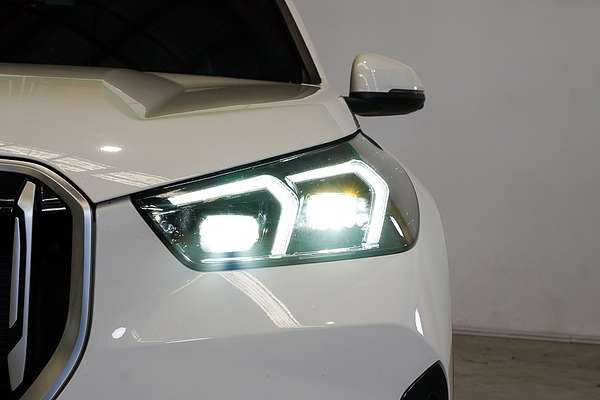 2025 BMW X1 sDrive18i U11