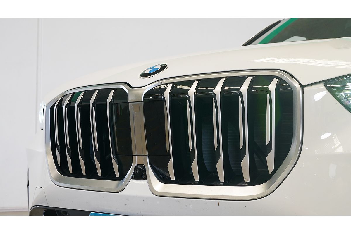 2025 BMW X1 sDrive18i U11