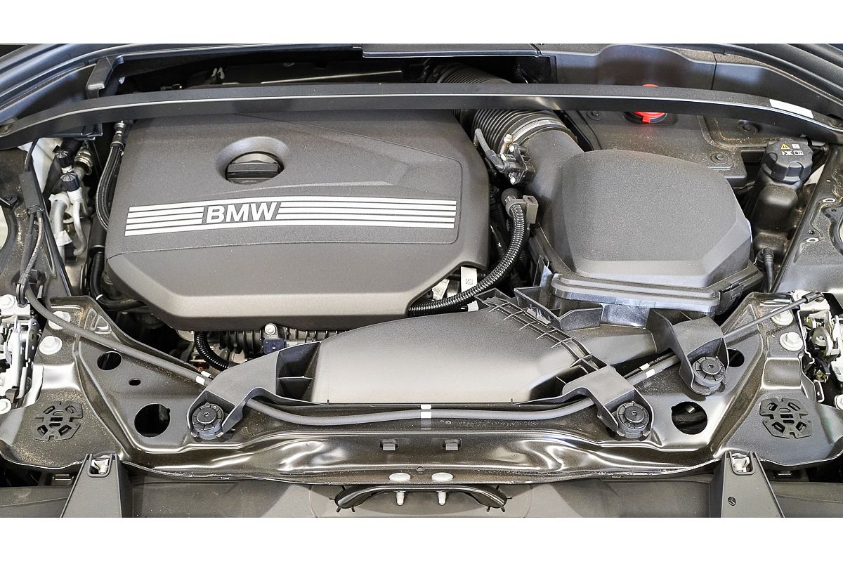 2025 BMW X1 sDrive18i U11