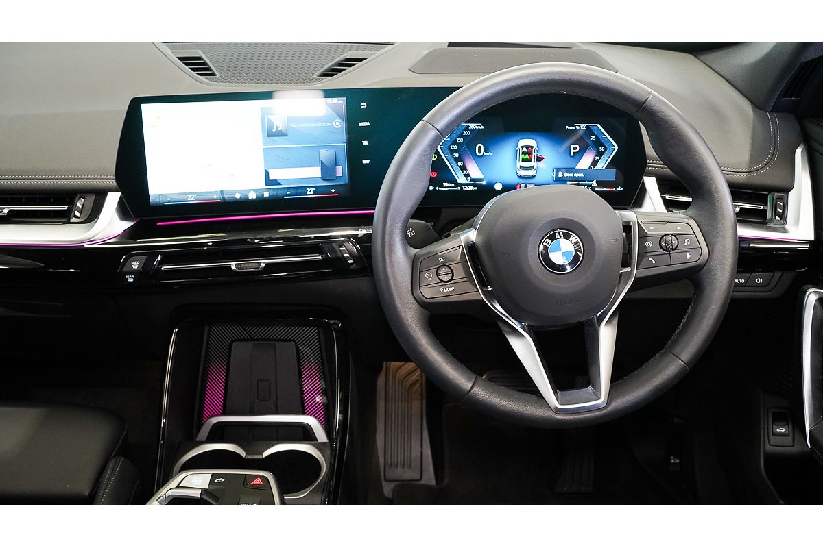 2025 BMW X1 sDrive18i U11