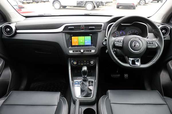 2019 MG ZS Essence AZS1