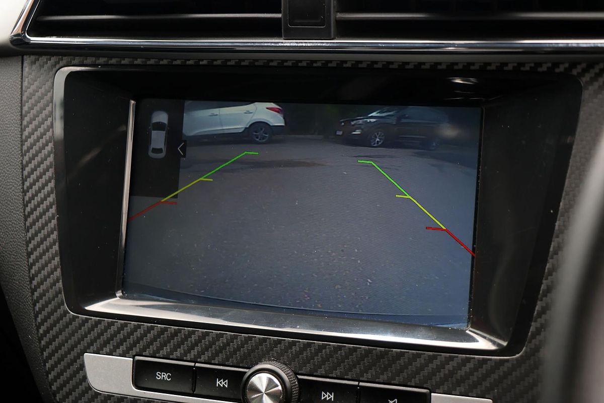 2019 MG ZS Essence AZS1