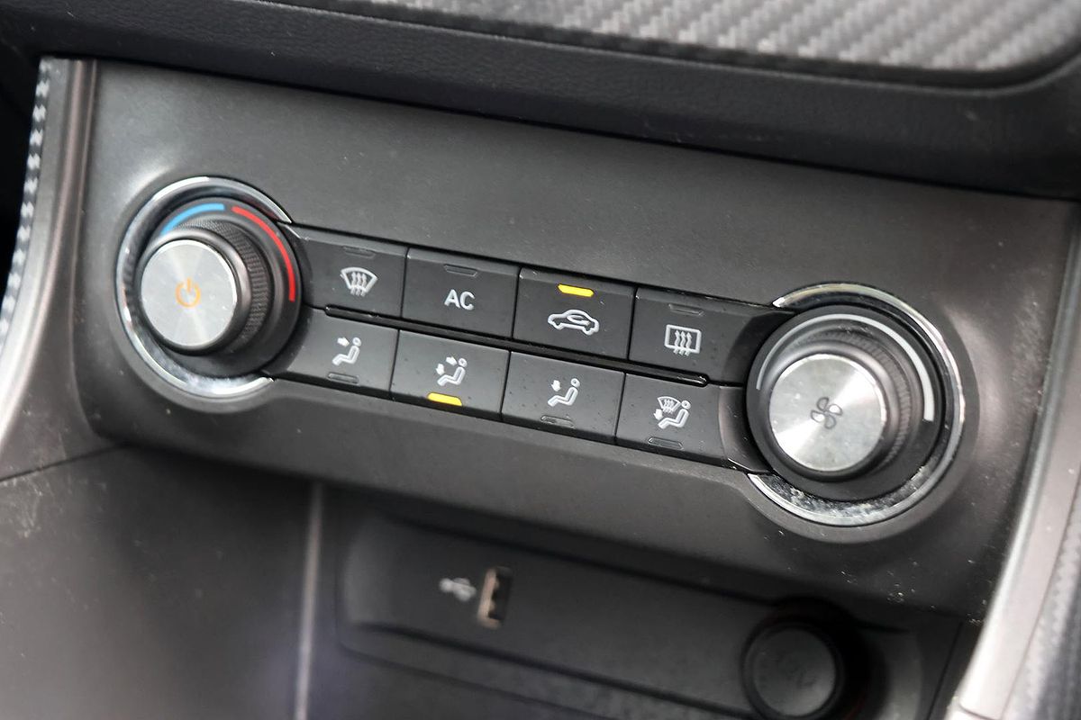 2019 MG ZS Essence AZS1