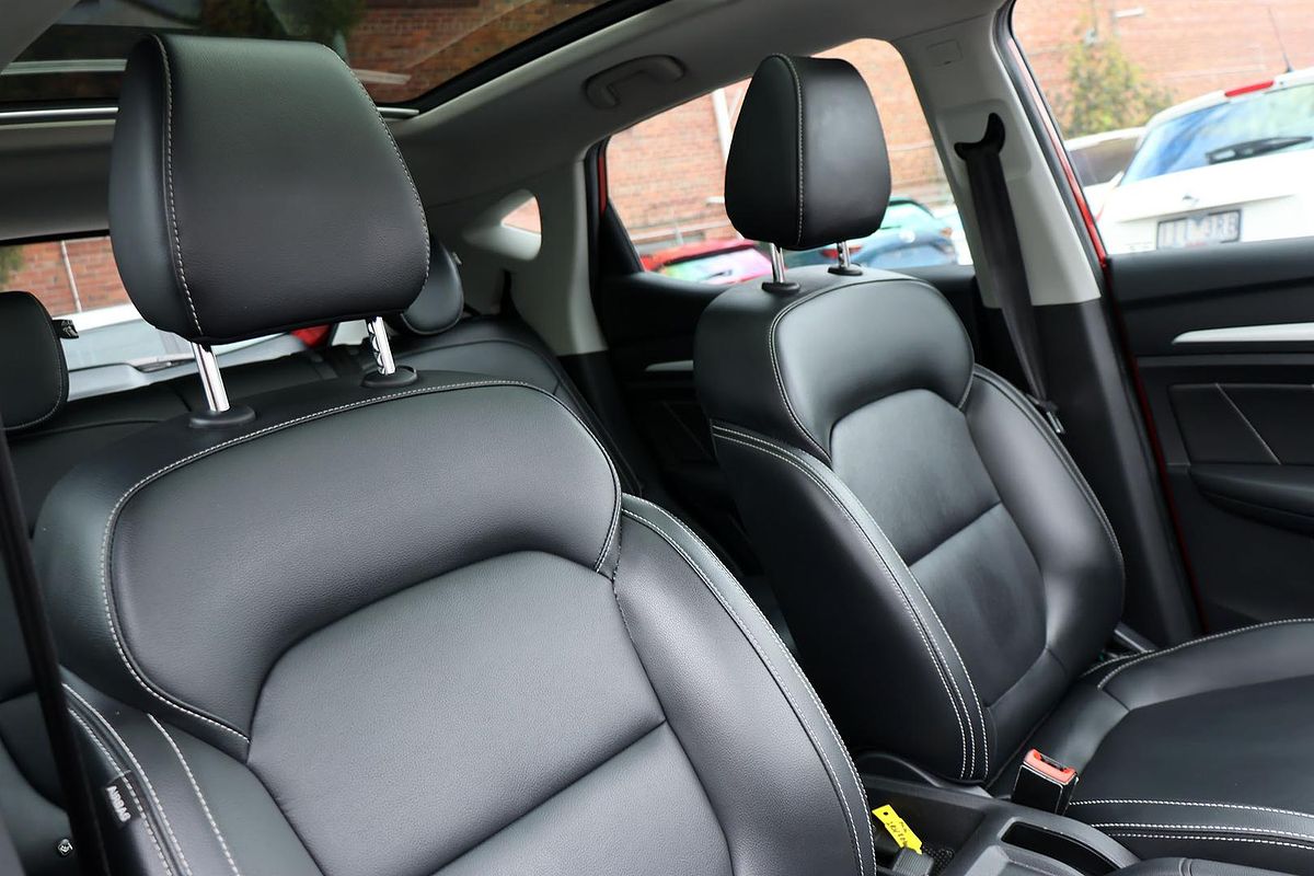 2019 MG ZS Essence AZS1