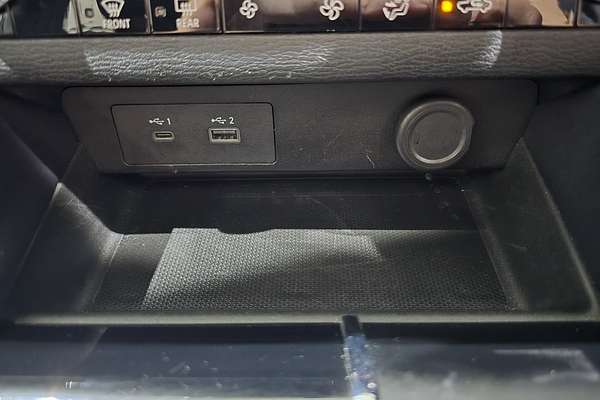 2023 Mitsubishi Outlander ES ZM