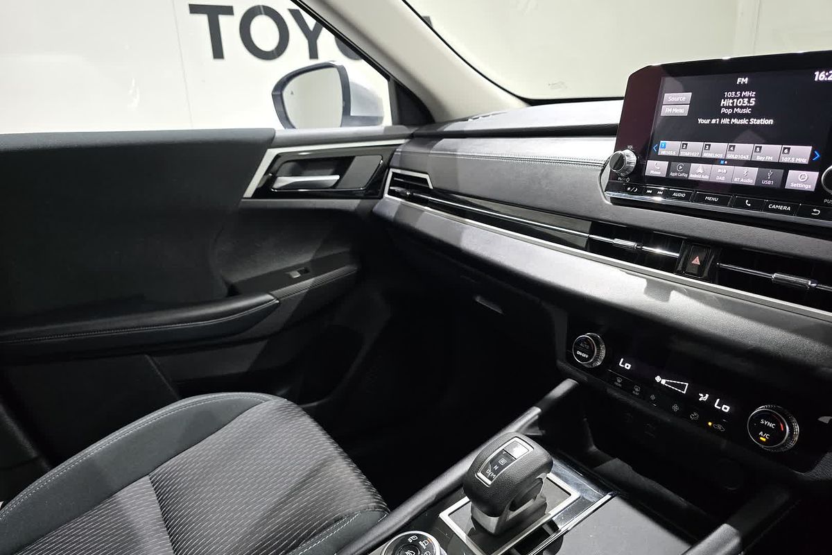 2023 Mitsubishi Outlander ES ZM