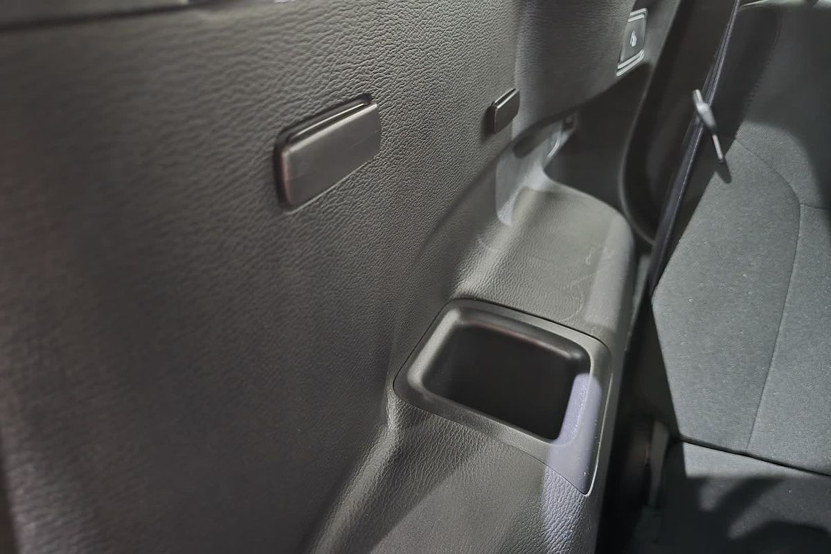 2023 Mitsubishi Outlander ES ZM