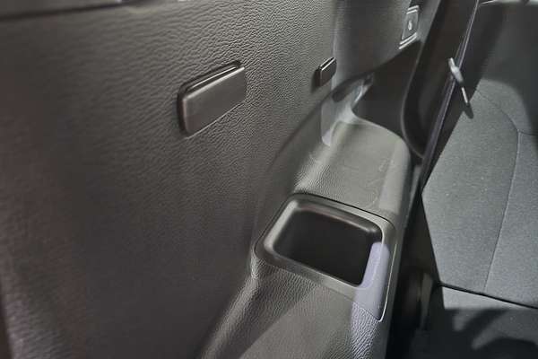 2023 Mitsubishi Outlander ES ZM