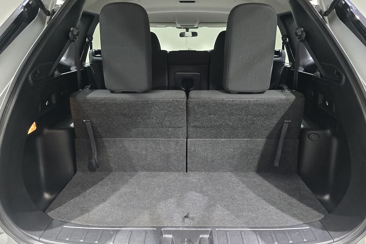 2023 Mitsubishi Outlander ES ZM