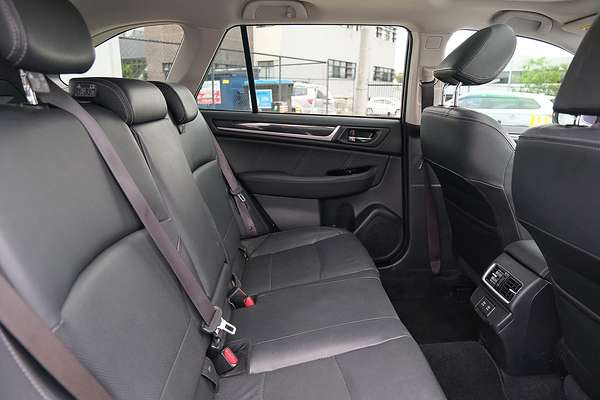 2019 Subaru Outback 2.5i Premium 5GEN