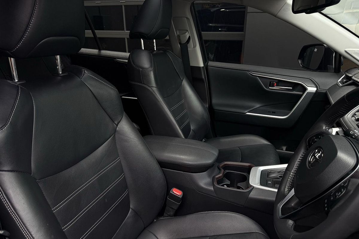 2019 Toyota RAV4 Cruiser AXAH52R