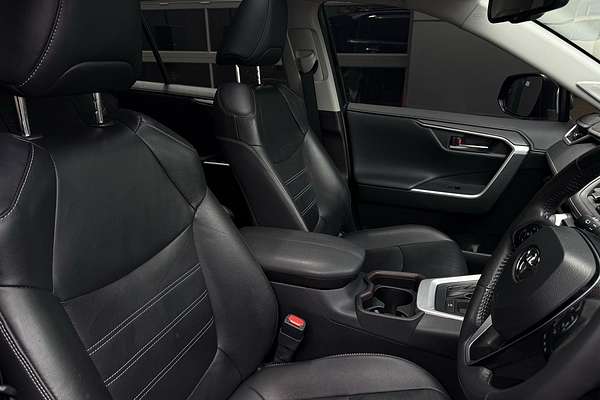 2019 Toyota RAV4 Cruiser AXAH52R