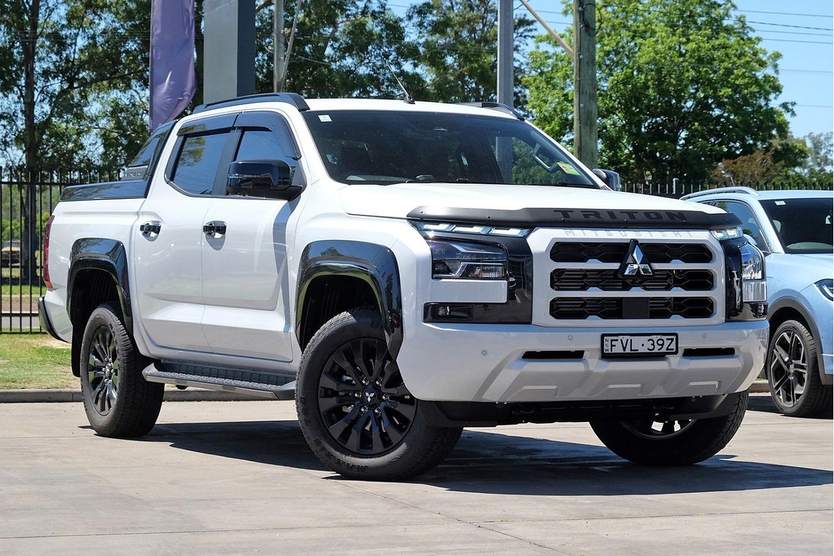 2025 Mitsubishi Triton GSR MV 4X4