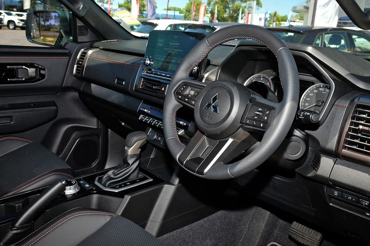 2025 Mitsubishi Triton GSR MV 4X4