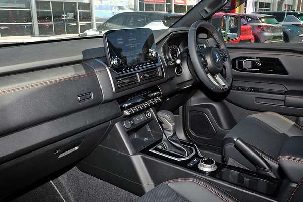 2025 Mitsubishi Triton GSR MV 4X4