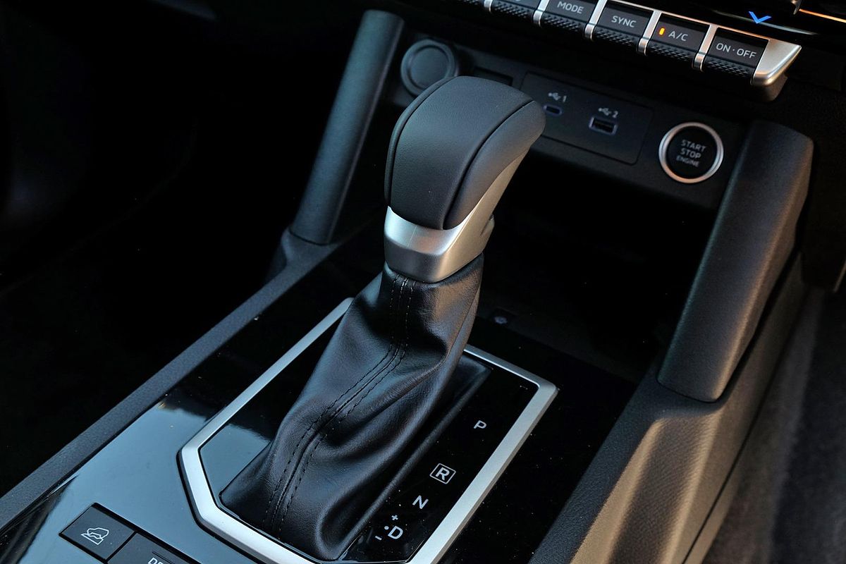 2025 Mitsubishi Triton GSR MV 4X4