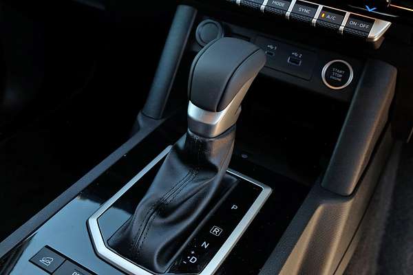 2025 Mitsubishi Triton GSR MV 4X4