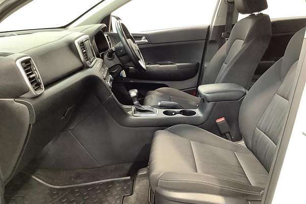 2020 Kia Sportage S QL